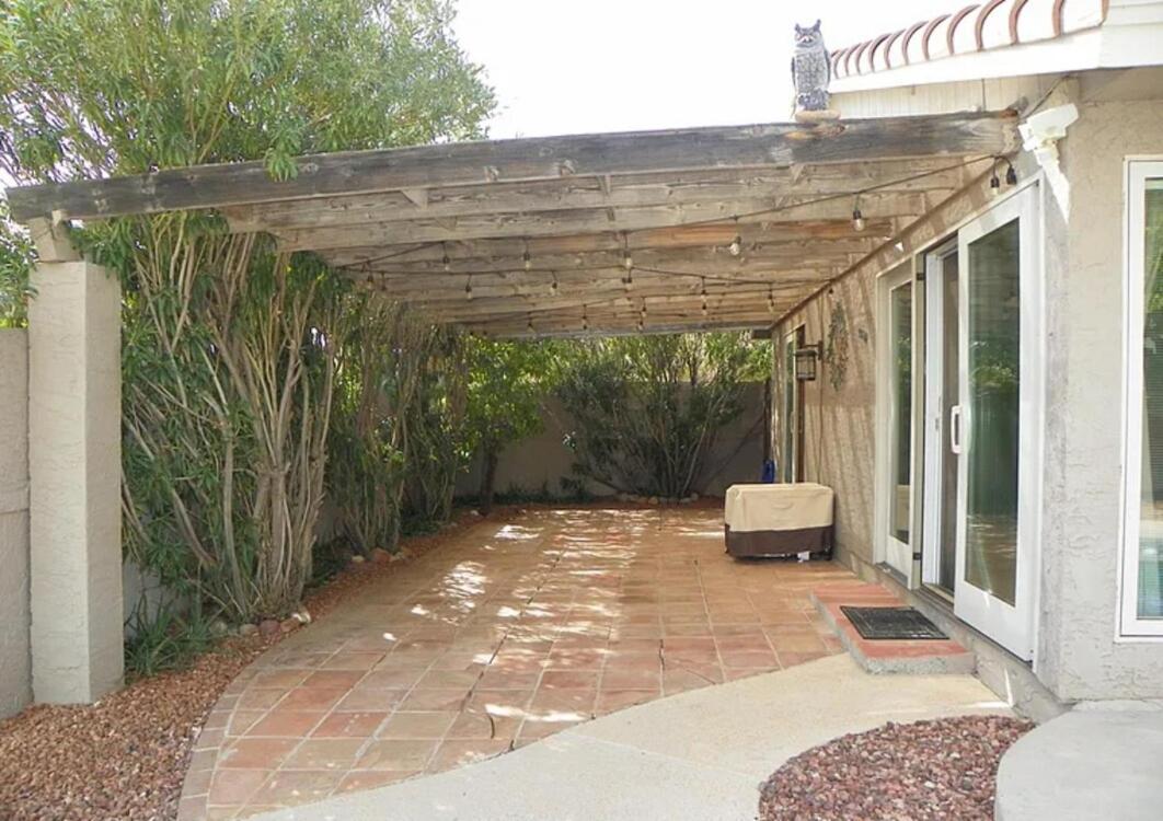 Lakefront With Pool And Wifi Scottsdale